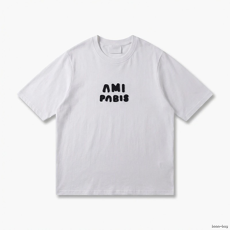 AMI Paris minimalist style white T-shirt