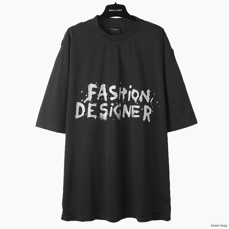 Balenciaga's trendy and cool black T-shirt