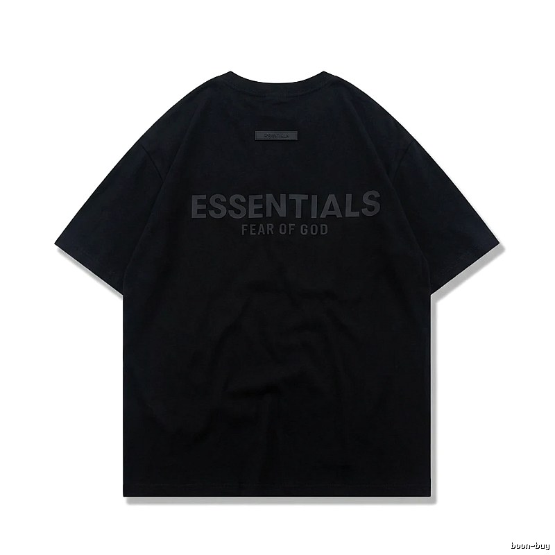 ESSENTIALS minimalist style black T-shirt