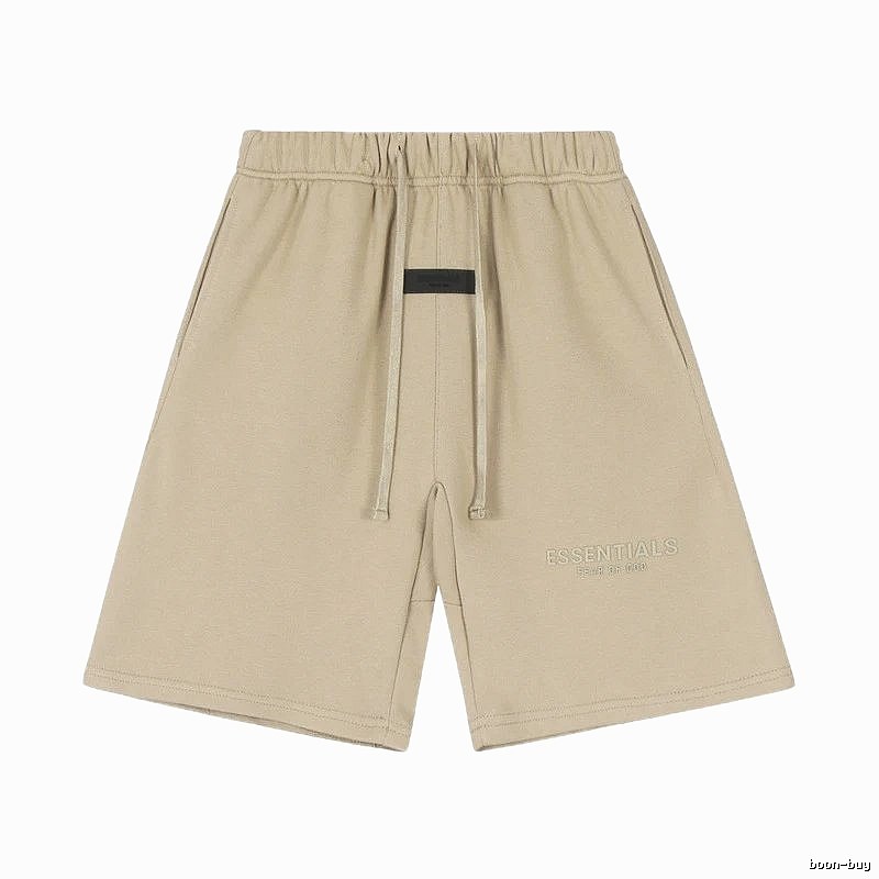 ESSENTIALS minimalist style khaki shorts