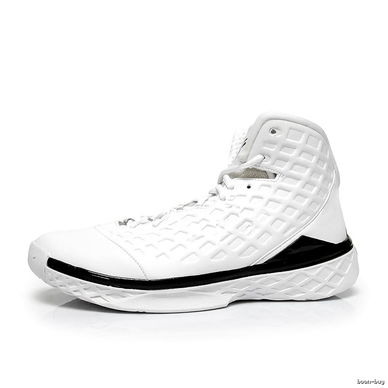 Nike retro black and white basketball shoes