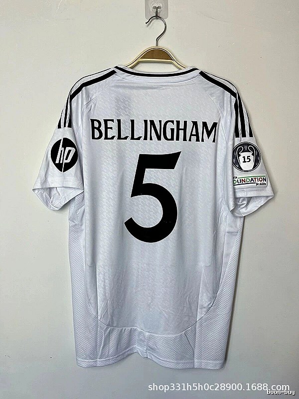 Real Madrid Casual Bellingham #5 soccer jersey White Real Madrid for Streetwear Looks